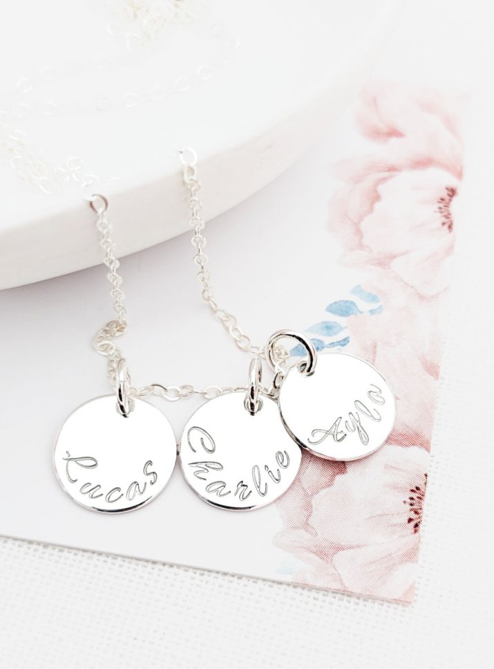 CHILDRENS NAMES ON NECKLACE